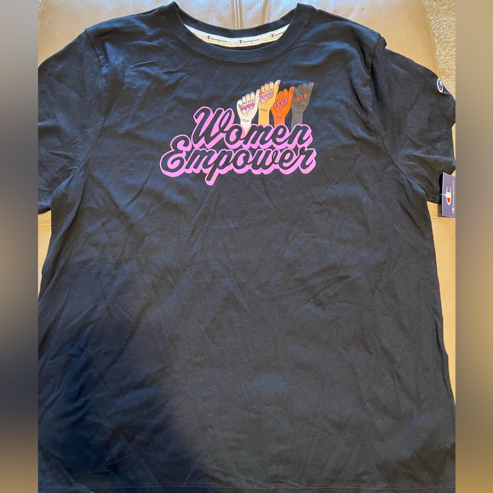 Champion Authentic women’s graphic T-shirt size XL color Black NWT